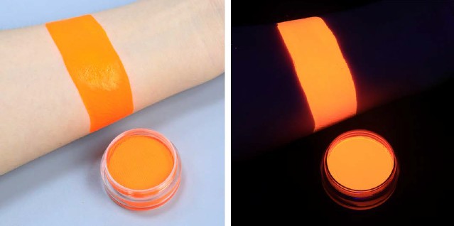 Golden (UV) - Elevate Aqua Water Activated Makeup