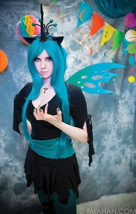 Changeling Queen Teal Wig - Designed By Yaya Han